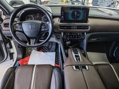 Honda UR-V 370TURBO AWD Premium Edition - ფოტო 5