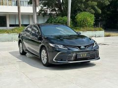 Toyota Camry Hybrid Luxury - ფოტო 1