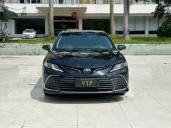 Toyota Camry Hybrid Luxury - ფოტო 2