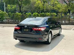 Toyota Camry Hybrid Luxury - ფოტო 7