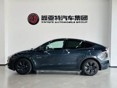 Tesla Model Y Rear-Wheel Drive - ფოტო 4