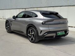 Xiaomi YU7 Four-Wheel Drive Max Edition - ფოტო 6