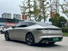 Zeekr Geely Zeekr Z10 95kWh 702km AWD Intelligent Driving Ultra - ფოტო 9