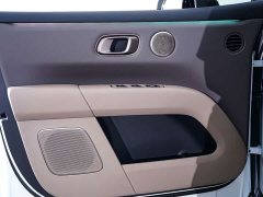Li Auto i6 2025 Two-Wheel Drive Standard - ფოტო 10