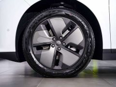 Li Auto i6 2025 Two-Wheel Drive Standard - ფოტო 6