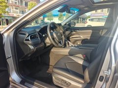 Toyota Camry 2021 2.0G Luxury - ფოტო 8