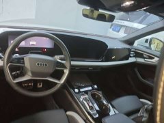 Audi A5L 2.0T Qiankun Intelligent Driving Edition - ფოტო 5