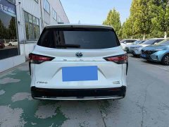 Toyota Sienna 2023 2.5L Hybrid Premium Edition - ფოტო 5