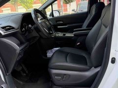 Toyota Sienna 2023 2.5L Hybrid Premium Edition - ფოტო 8