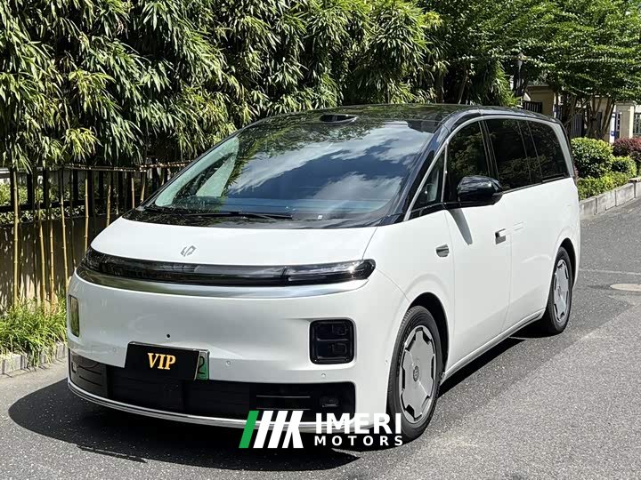 Leapmotor D99 Pure Electric 700 Smart Premium Edition - ავტომობილი ჩინეთიდან