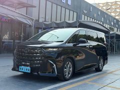 Toyota Alphard Hybrid 2.5L Premium Gold Edition - ფოტო 1