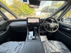 Toyota Alphard Hybrid 2.5L Premium Gold Edition - ფოტო 12
