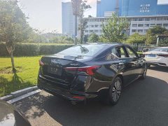 Nissan Teana 2.0T XV Premium Edition - photo 15