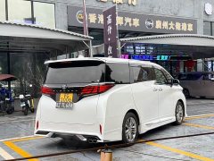 Toyota Alphard 2024 Hybrid 2.5L Premium Edition - ფოტო 5