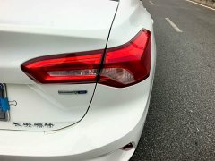 Ford Focus 2021 Sedan EcoBoost 180 Automatic Trend - ფოტო 20