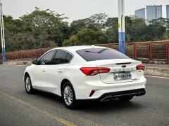 Ford Focus 2021 Sedan EcoBoost 180 Automatic Trend - ფოტო 8