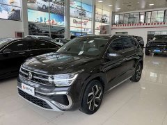 Volkswagen Touareg 300TSI Two-Wheel Drive Full Moon Edition - ფოტო 1