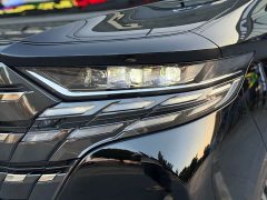 Toyota Alphard Hybrid 2.5L Premium Gold Edition - ფოტო 15