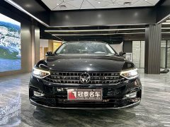 Volkswagen Magotan Popular Edition 280TSI DSG Comfort - ფოტო 2
