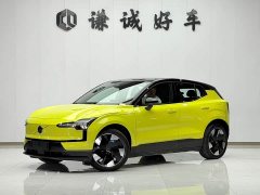 Volvo EX30 2025 Rear-Wheel Drive Extended Range Ultra - ფოტო 1