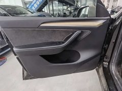 Tesla Model Y Long Range All-Wheel Drive - ფოტო 7