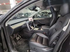 Tesla Model Y Long Range All-Wheel Drive - ფოტო 8