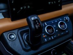 Land Rover Defender Facelift 110 3.0T P400 X-DYNAMIC HSE - ფოტო 18