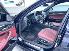 BMW 5 Series 525Li M Sport Package - ფოტო 4