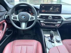 BMW 5 Series 525Li M Sport Package - ფოტო 8
