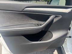 Tesla Model Y Rear-Wheel Drive - ფოტო 5