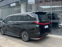 Lexus LM 2025 500h Six-Seat Premium Edition - ფოტო 5