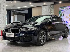 BMW 5 Series 525Li M Sport Package - ფოტო 1