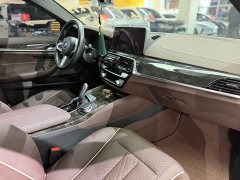 BMW 5 Series 525Li M Sport Package - ფოტო 11