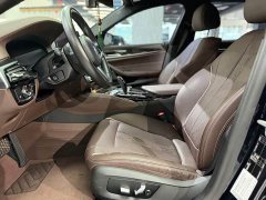 BMW 5 Series 525Li M Sport Package - ფოტო 4