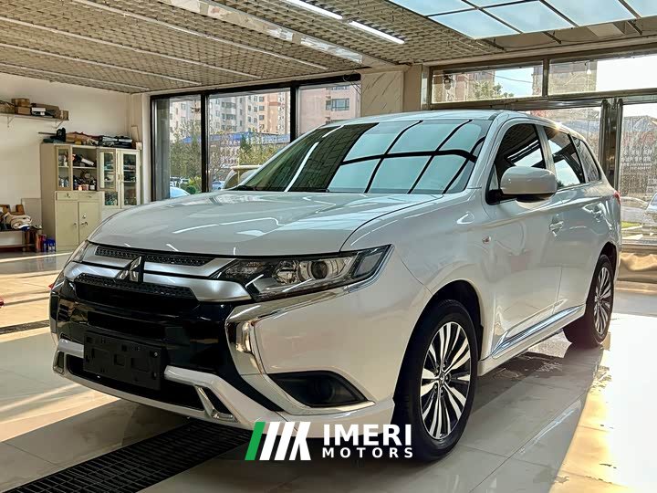 Mitsubishi Outlander 2.0L FWD Comfort 5-Seater - ავტომობილი ჩინეთიდან