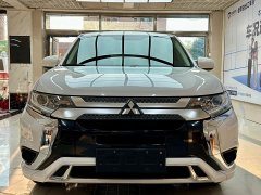 Mitsubishi Outlander 2.0L FWD Comfort 5-Seater - ფოტო 2
