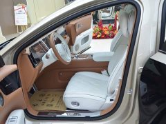Li Auto Zun S800 2025 Extended Range Starlight Executive Edition 4-Seater (192-line LiDAR) - ფოტო 4