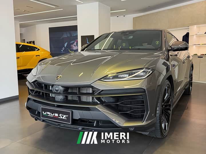Lamborghini Urus SE 4.0T Standard