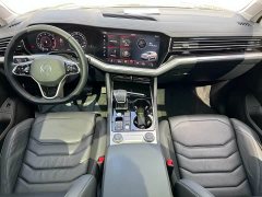 Volkswagen Touareg 3.0TSI Ruixiang Classic Sport Package - ფოტო 12