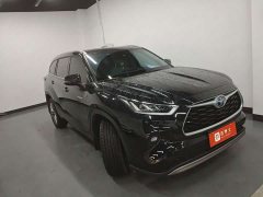 Toyota Highlander Hybrid 2.5L AWD Premium 7-Seater - ფოტო 3