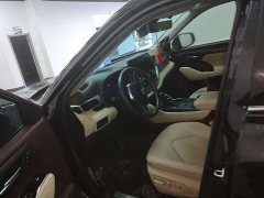 Toyota Highlander Hybrid 2.5L AWD Premium 7-Seater - ფოტო 4