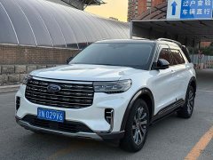 Ford Explorer EcoBoost 285 AWD Fashion Plus 6-Seater - ფოტო 1