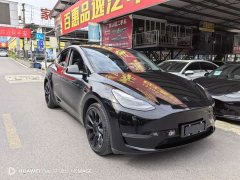Tesla Model Y Standard Range RWD - ფოტო 3