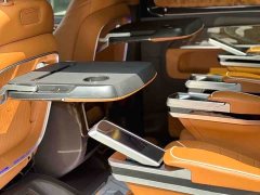 Mercedes-Benz V-Class 2022 V 260 L Long Wheelbase Luxury Edition - ფოტო 12
