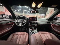 BMW 5 Series Facelift 530Li Premier M Sport Package - ფოტო 4