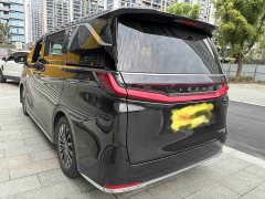 Lexus LM 350h Seven-Seater Elegant Edition - ფოტო 2