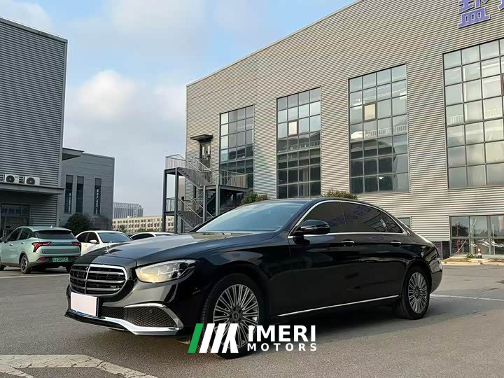 Mercedes-Benz E-Class Facelift E 300 L Fashion Edition