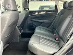 Volkswagen Passat 280TSI Elite - ფოტო 11