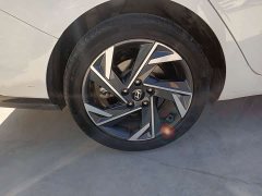 Hyundai Elantra 2022 1.5L CVT GLX Elite - ფოტო 15
