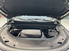 Li Auto L8 2023 Pro - ფოტო 5